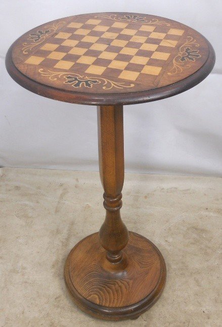 Victorian Inlaid Walnut Chess Top Stand