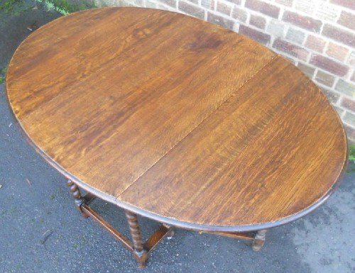 Large Oak Oval Gateleg Dining Table