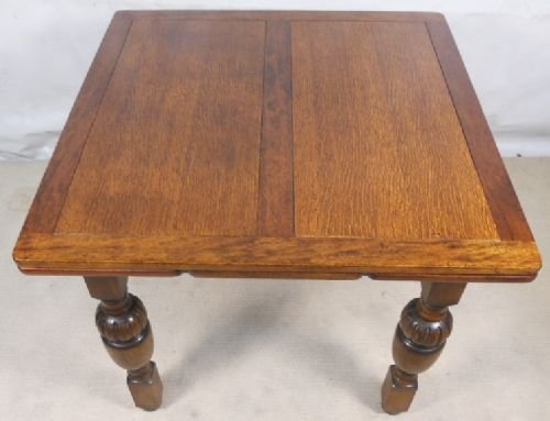 Oak Drawleaf Dining Table to Seat Six