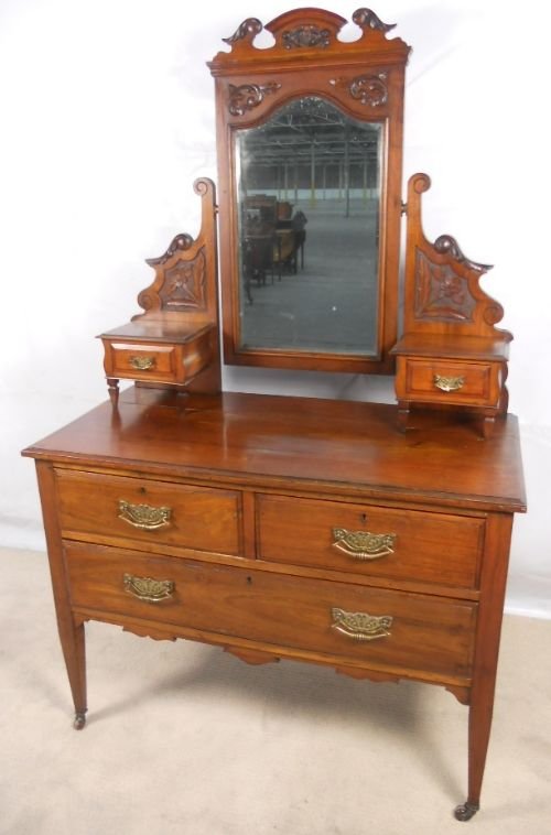 Edwardian Mahogany Dressing Table