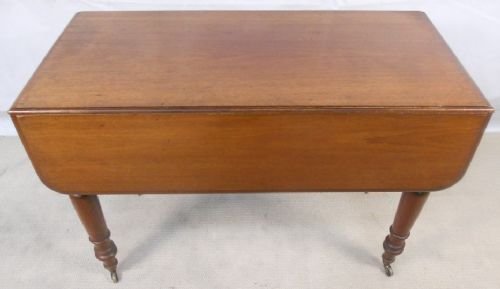 Victorian Mahogany Pembroke Dropleaf Table