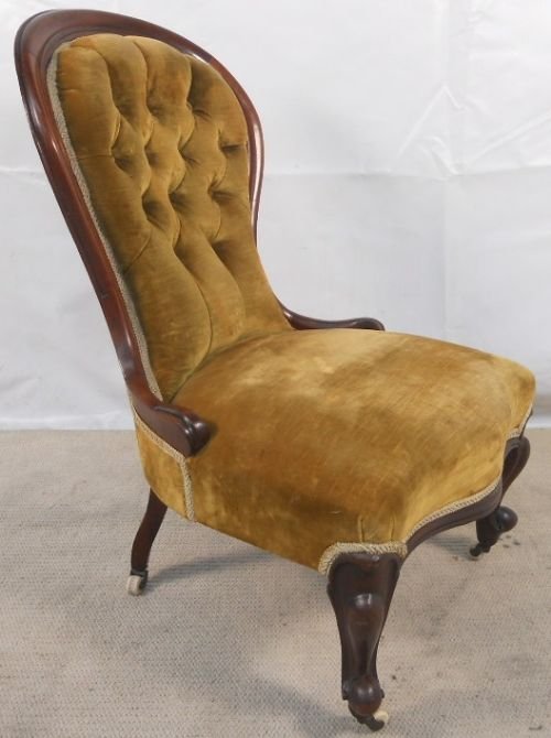 Victorian Mahogany Buttonback Nursing Chair