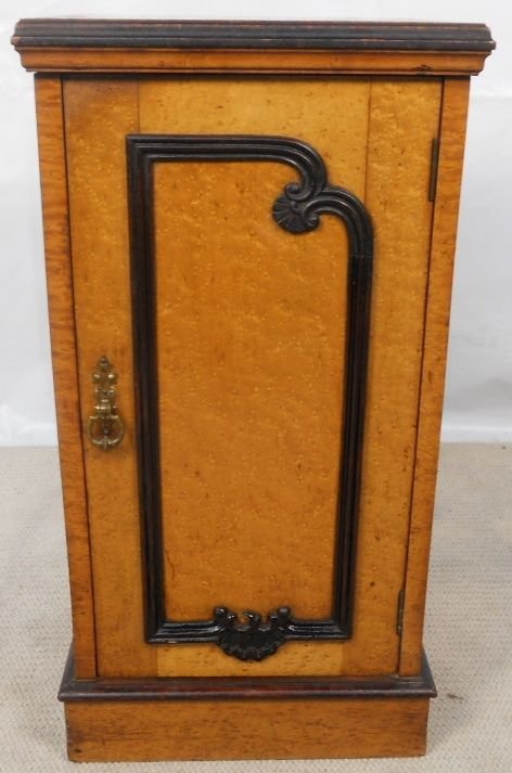 Victorian Maple Wood Bedside Cabinet