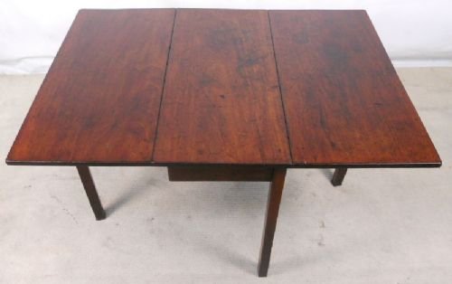 Georgian Mahogany Dropleaf Dining Table