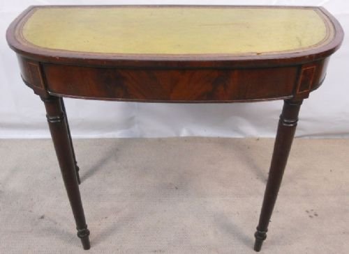 Georgian Mahogany Bow Front Leather Top Side Table