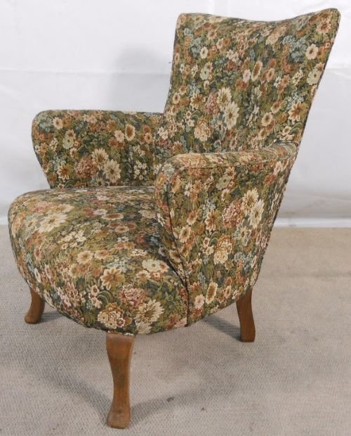 Antique Queen Anne Style Tub Armchair