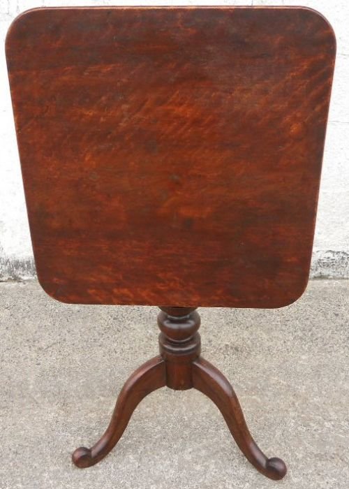 Georgian Mahogany Square Tilt-top Tripod Table
