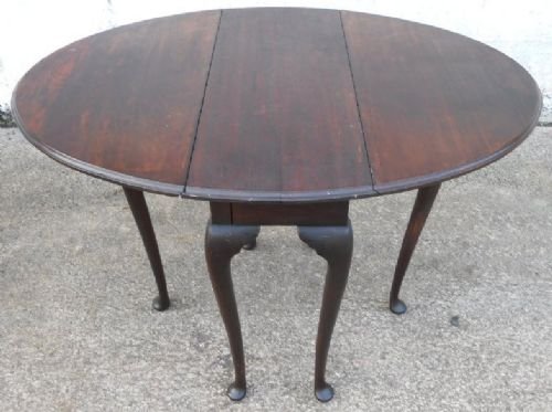 Georgian Mahogany Oval Dropleaf Table