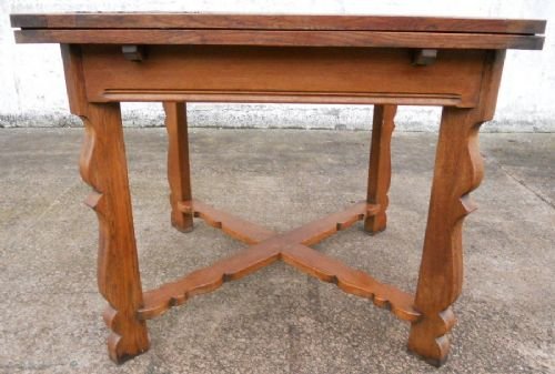 Oak Drawleaf Dining Table to Seat Six