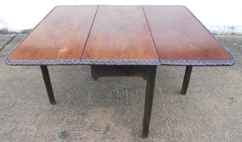 Georgian Mahogany Dropleaf Dining Table with Carved Border