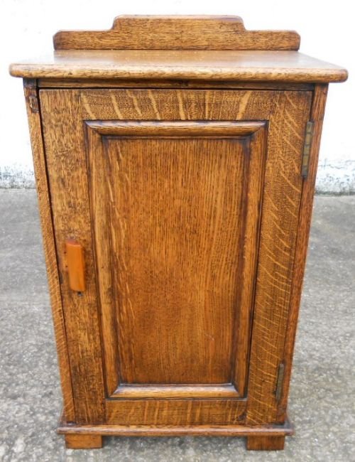Heavy Oak Bedside Cabinet