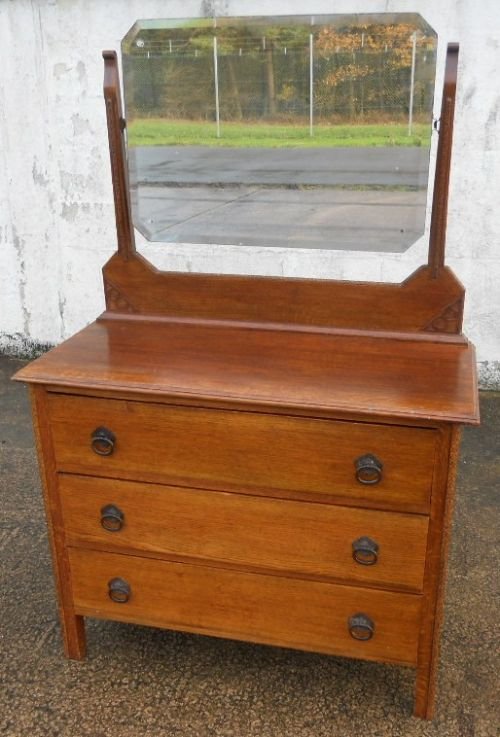 Oak Mirrorback Dressing Chest
