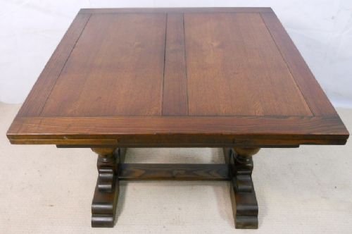 Oak Extending Drawleaf Dining Table