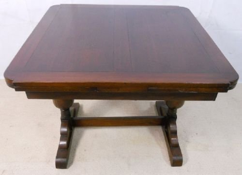 Oak Drawleaf Extending Dining Table
