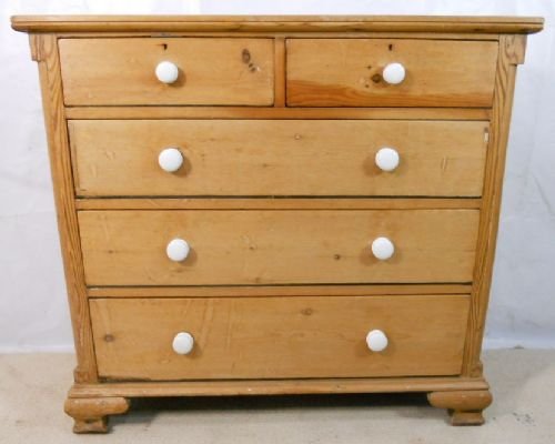 Georgian Pine Chest of Drawers