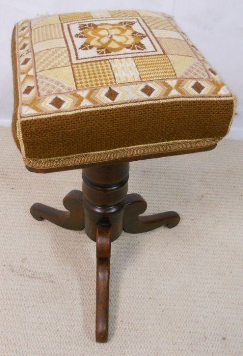 Regency Mahogany Swivel Top Piano Stool 
