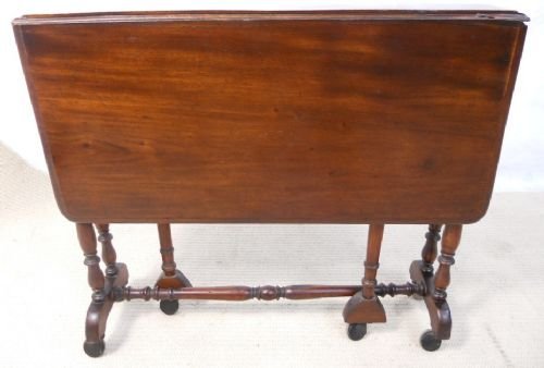 Victorian Mahogany Dropleaf Coffee Table
