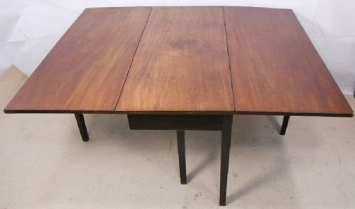 Georgian Mahogany Large Dropleaf Dining Table to Seat Six