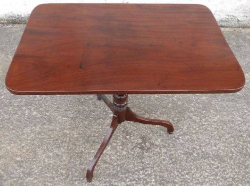 Large Georgian Mahogany Tripod Occasional Table