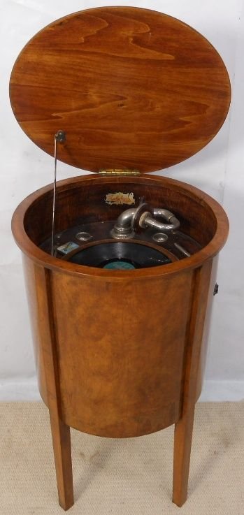 Round Mahogany Cased Wind-up Gramophone