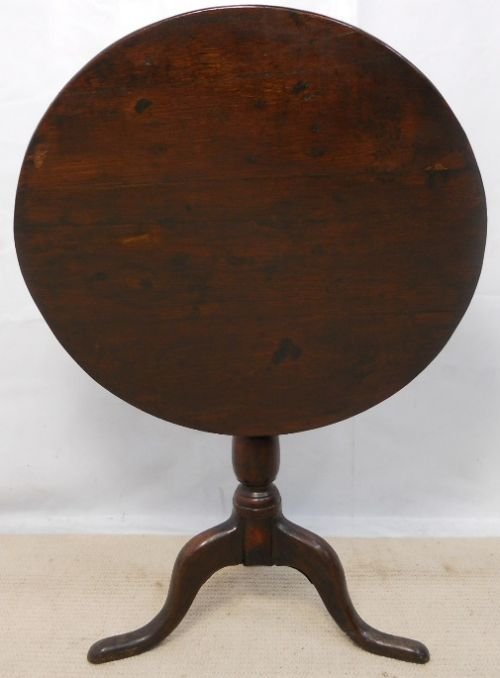 Round Oak Tripod Table
