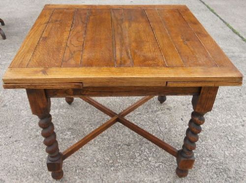 Solid Oak Extending Dining Table to Seat Six