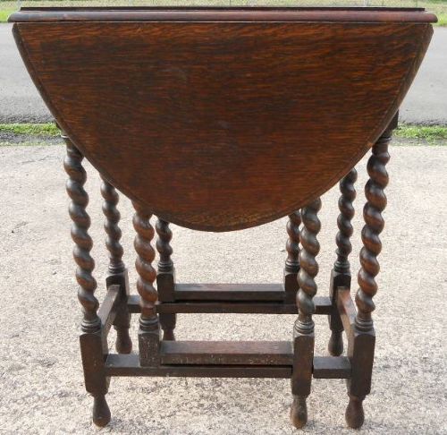 Small Oak Barley Twist Oval Gateleg Table