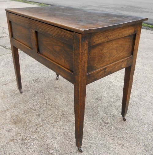 Georgian Oak Lidded Storage Box on Square Tapered Legs
