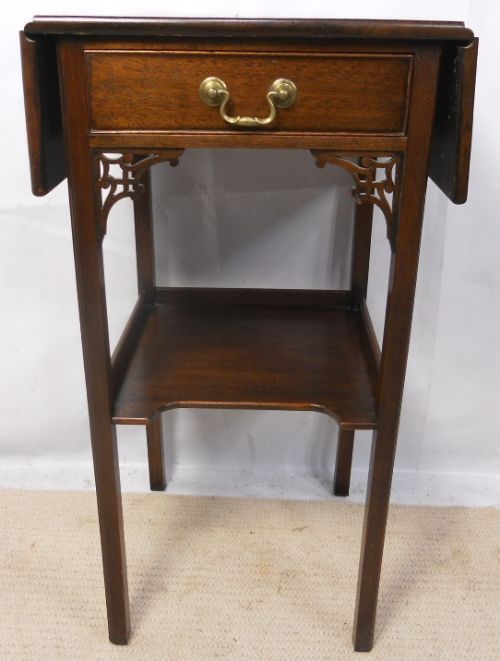 Georgian Style Dropleaf Mahogany Occasional Table