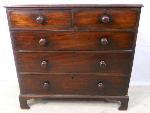 Georgian Mahogany Chest of Drawers