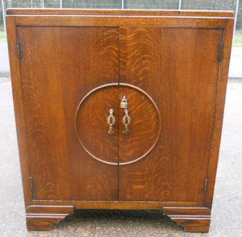 Deco Oak Two Door Cupboard