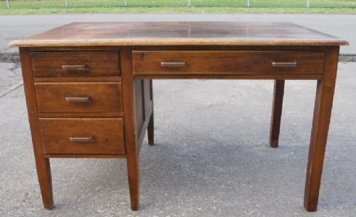 Oak Kneehole Writing Desk