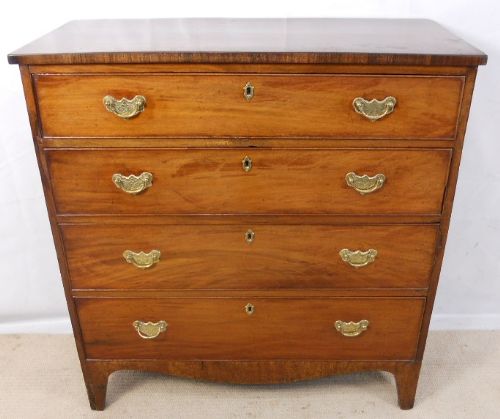 Georgian Mahogany Chest of Drawers