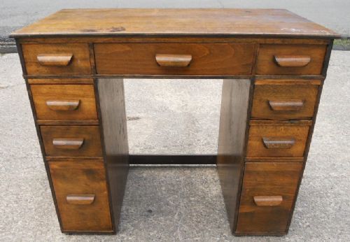 Childs Oak Kneehole Pedestal Desk