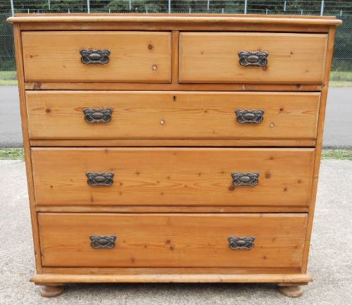 Victorian Pine Chest of Drawers