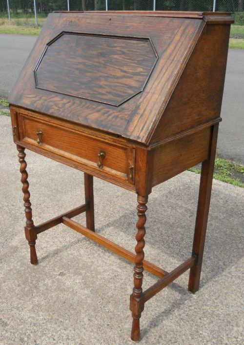 Oak Ladies Writing Bureau