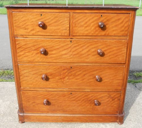 Victorian Mahogany Large Chest of Drawers