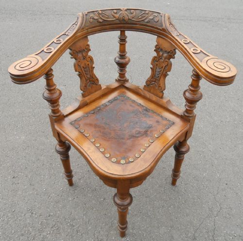 Victorian Carved Walnut Corner Chair