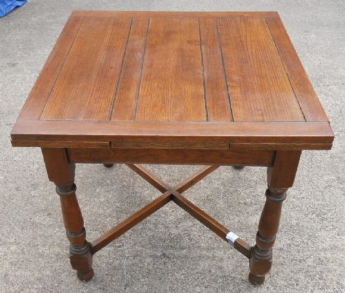 Oak Solid Top Extending Dining Table to Seat Six