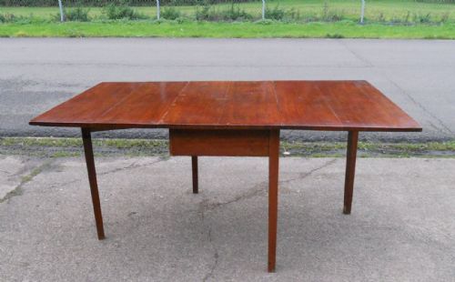 GEORGIAN OAK DROPLEAF DINING TABLE TO SEAT SIX - ADDITIONAL PHOTO 5