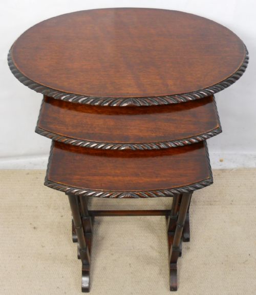 Georgian Style Oval Mahogany Nest of Three Coffee Tables