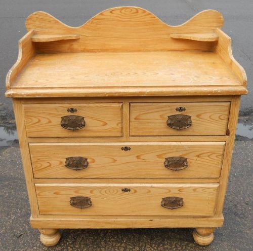Victorian Pine Chest of Drawers