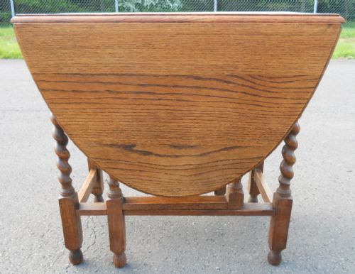 Light Oak Oval Dropleaf Gateleg Dining Table