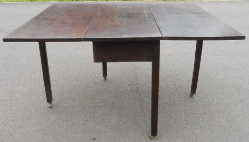 Georgian Mahogany Dropleaf Dining Table