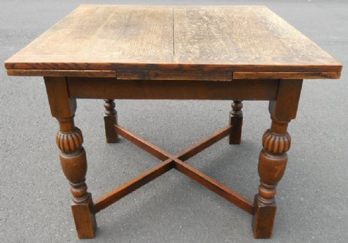 Solid Oak Extending Dining Table to Seat Six