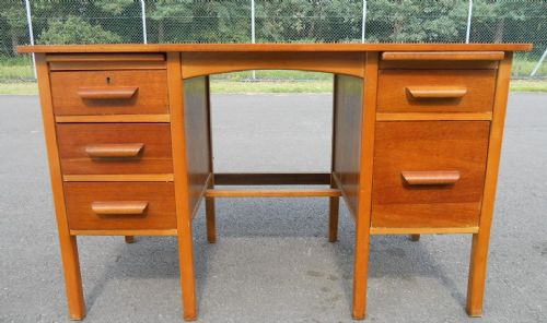 Oak Office Kneehole Desk