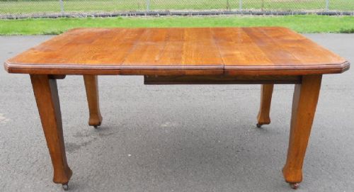 Edwardian Golden Oak Dining Table to Seat Six