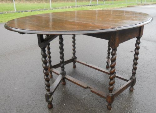 Oak Gateleg Dining Table to Seat Six