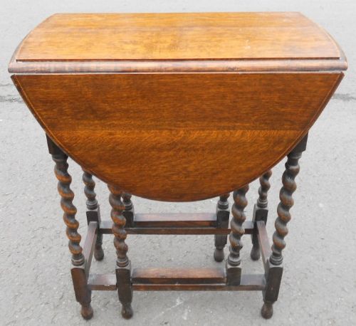 Small Oak Barley Twist Gateleg Table