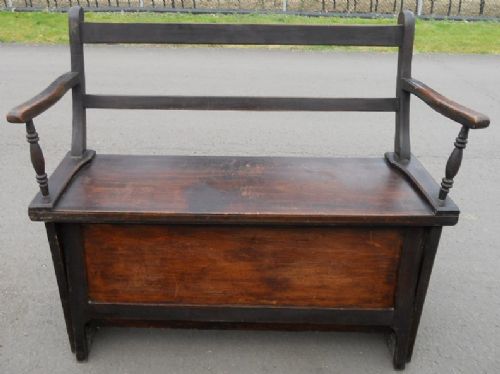 Edwardian Country Hall Bench with Folding Bed